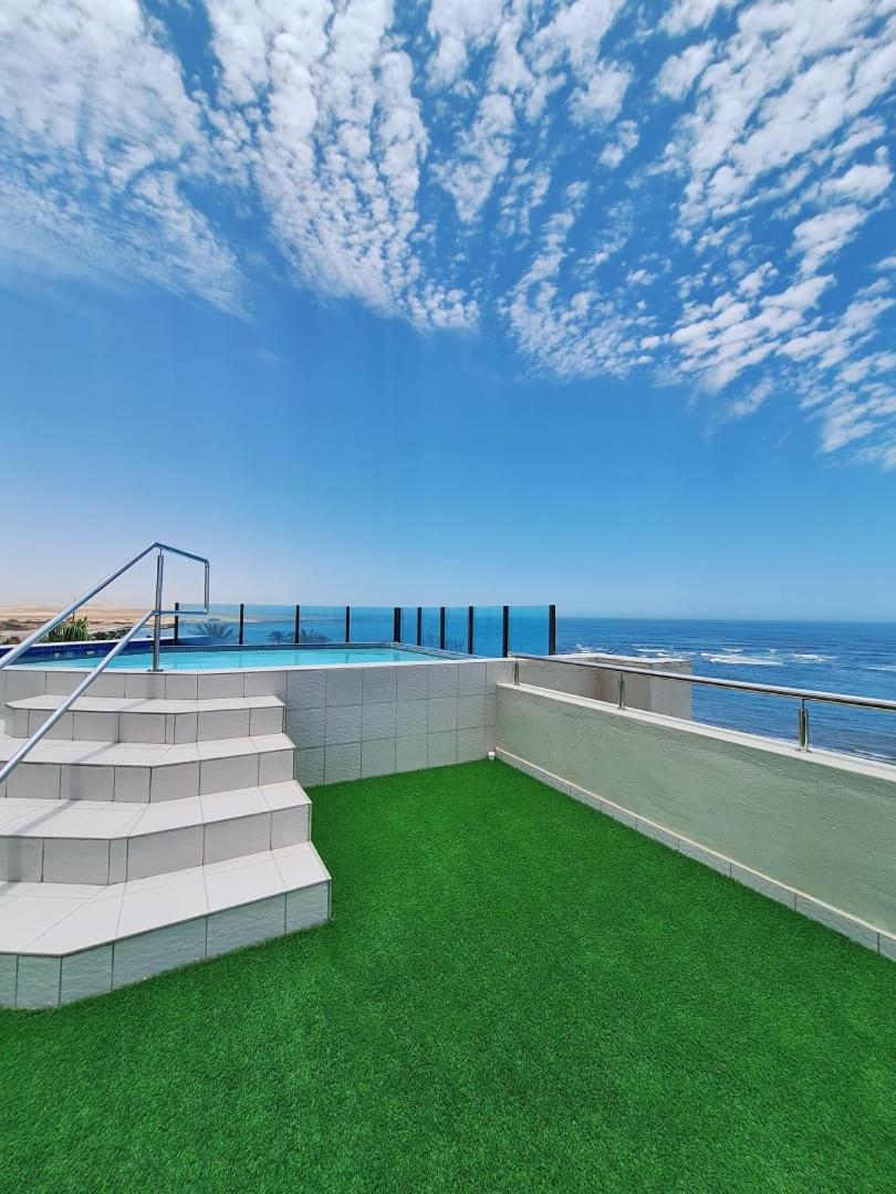 Camere Da Letto- Hotel-On-The Beach Self Catering Свакопмунд Экстерьер фото